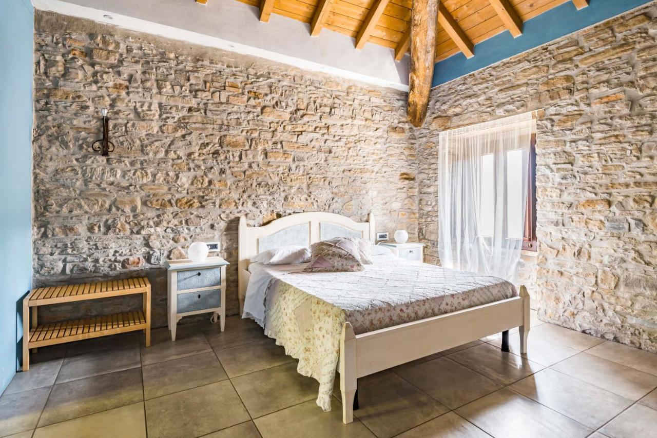Agriturismo Il Salice Tizzano Val Parma Exterior photo