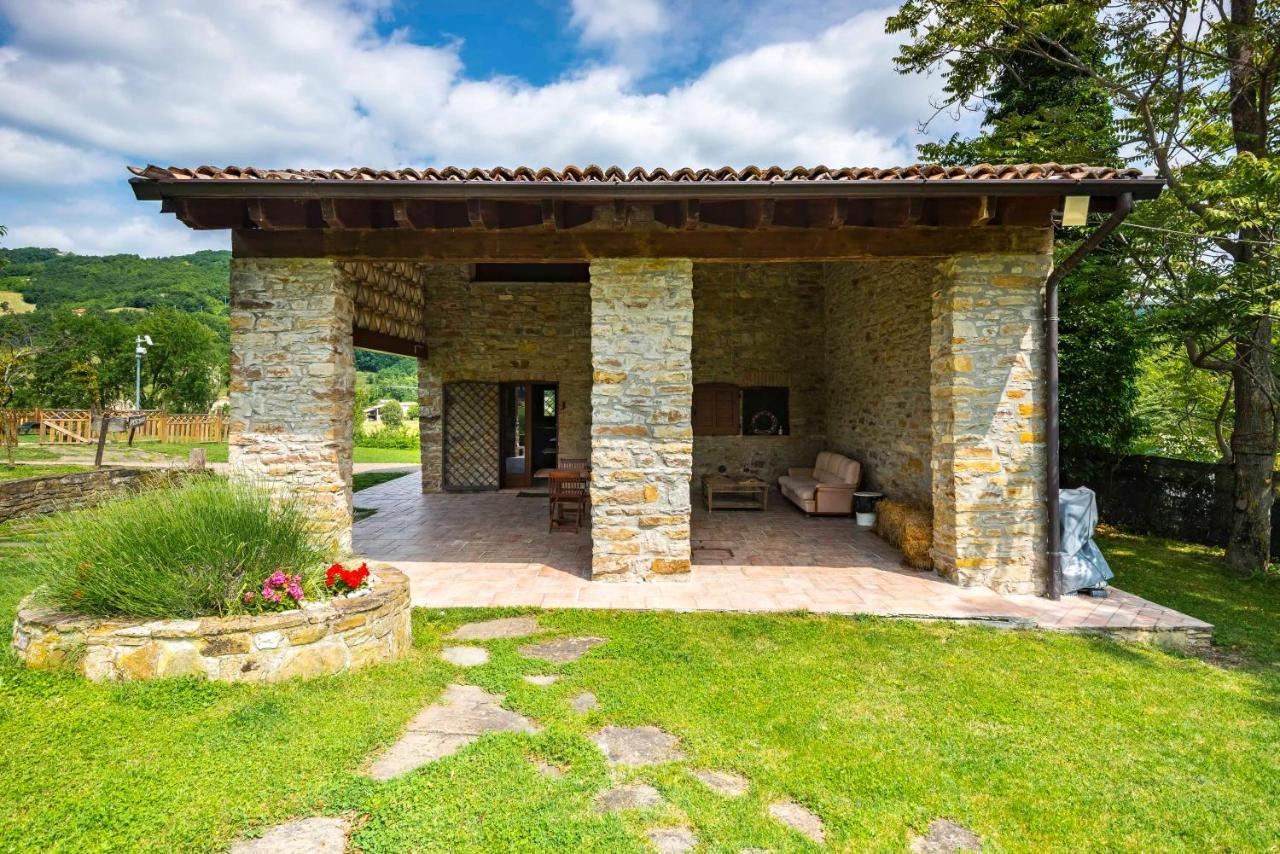 Agriturismo Il Salice Tizzano Val Parma Exterior photo
